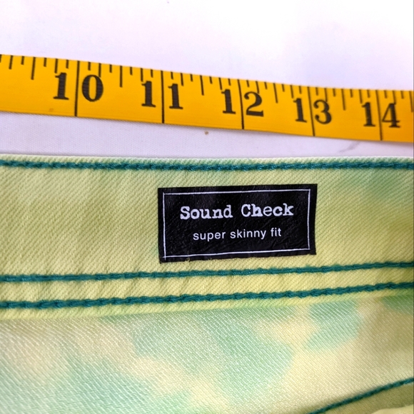 Bleach Dyed Volcom Sound Check Super Skinny Jeans, 29x32, New old stock - Picture 11 of 12